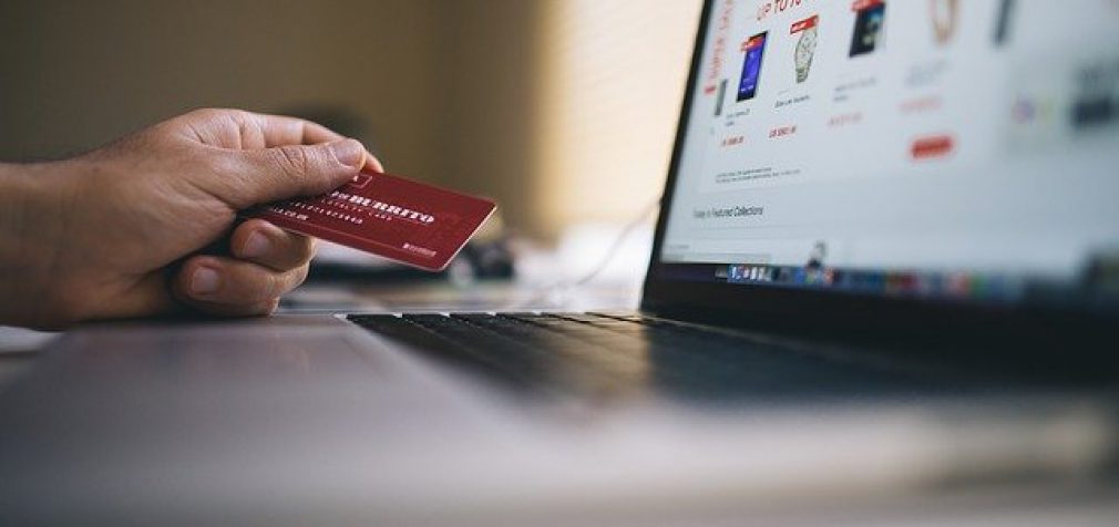 Czy płacenie kartą przez Internet jest bezpieczne?